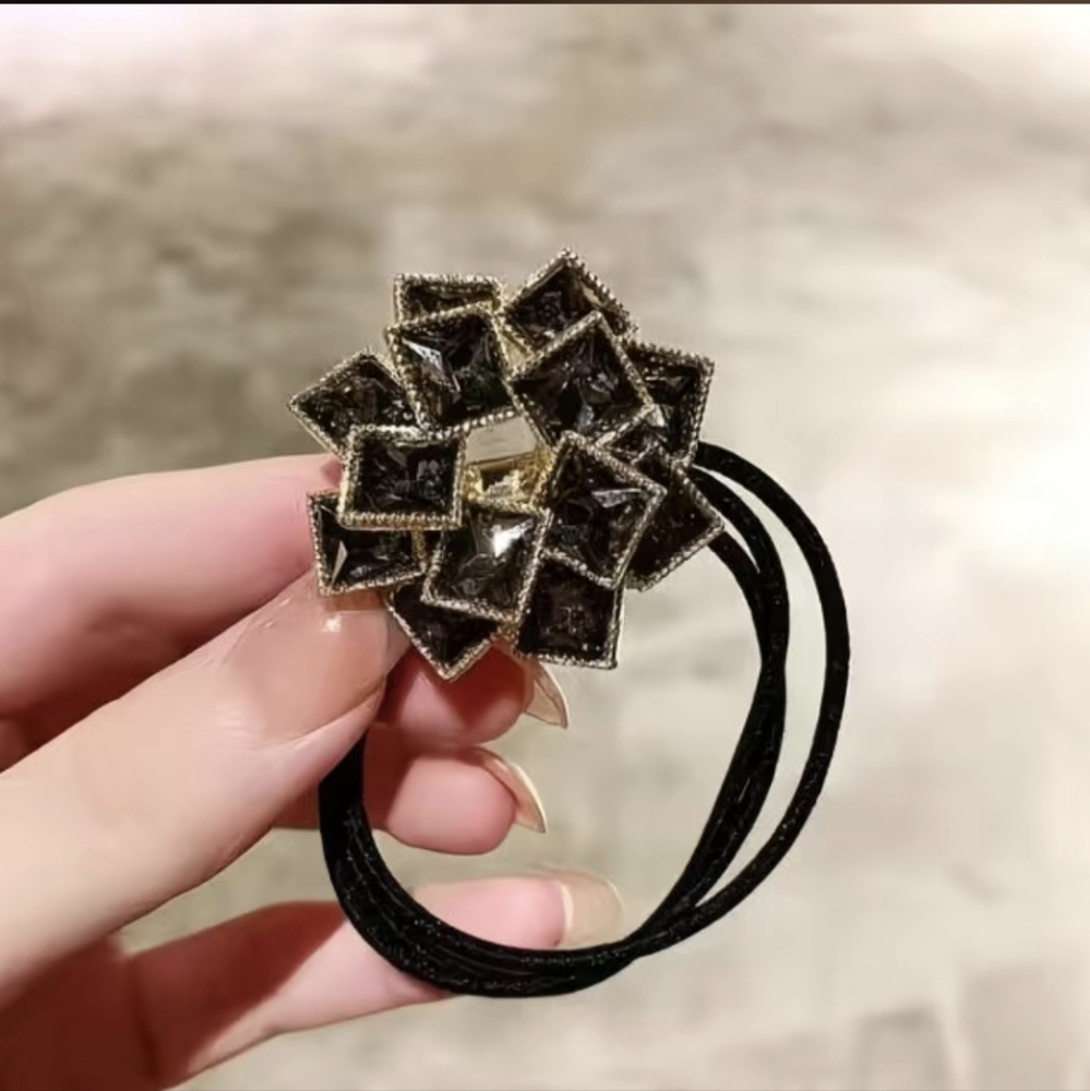 Black and Gold Geometric Hair Band